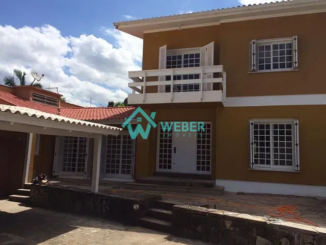 Casa 3 quartos e 3 banheiros, à venda, no bairro Rio Branco em Novo Hamburgo
