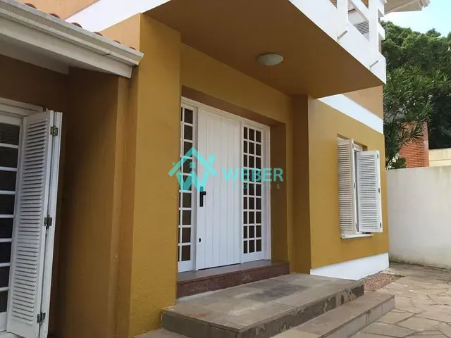 Casa 3 quartos e 3 banheiros, à venda, no bairro Rio Branco em Novo Hamburgo