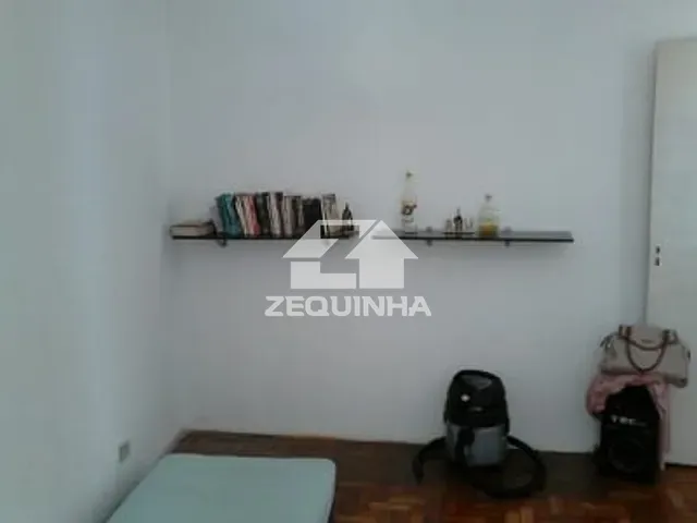 Casa com 272m² 2 quartos e 1 banheiro, à venda, no bairro Vila Campesina em Osasco