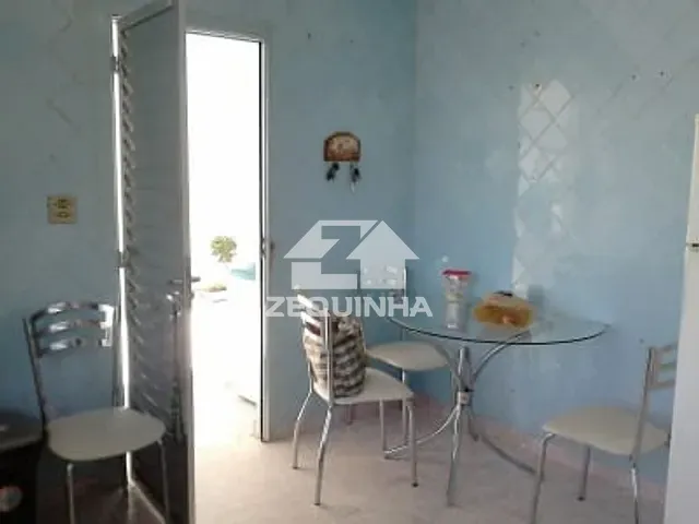 Casa com 272m² 2 quartos e 1 banheiro, à venda, no bairro Vila Campesina em Osasco