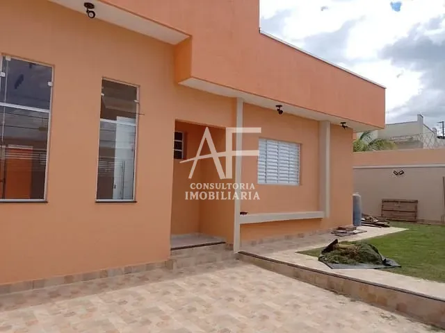 Casa com 180m² 3 quartos e 2 banheiros, à venda, no bairro Piracangaguá (Chácara Flórida) em Taubaté