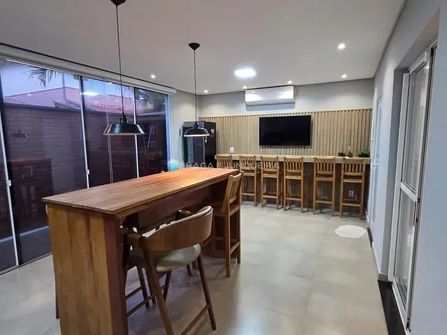 Casa com 180m² 3 quartos e 3 banheiros, à venda, no bairro Jardim Vista Alegre em São José do Rio Preto