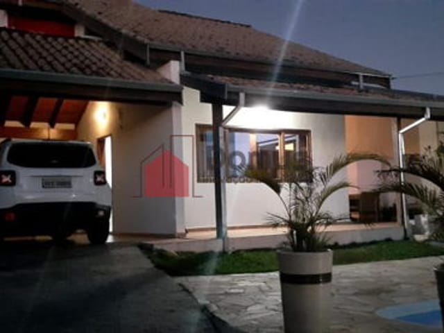 Casa com 519m², à venda, no bairro Condomínio Real Ville em Pindamonhangaba