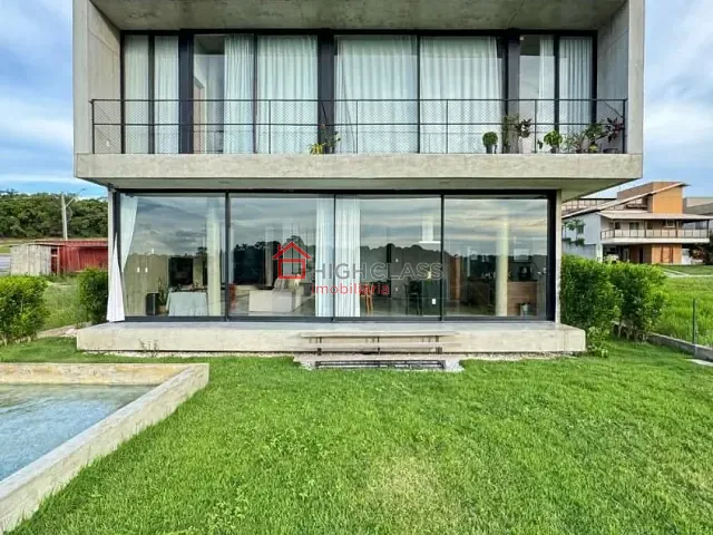 Casa com 752m² 4 quartos e 7 banheiros, à venda, no bairro Cond. Jardins Veneza em Vila Velha