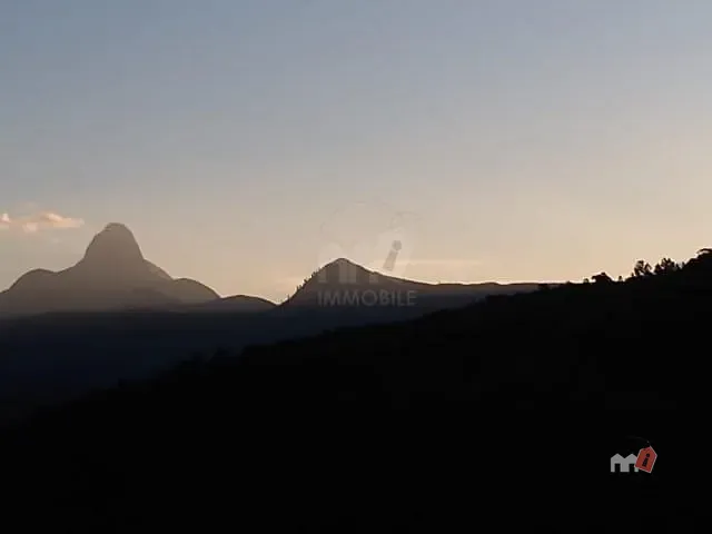Casa com 4400m², à venda, no bairro Itaipava em Petrópolis