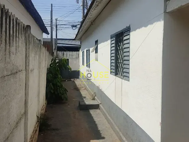 Casa com 300m² 3 quartos e 1 banheiro, à venda, no bairro Loteamento José Marin Cruz em Votuporanga