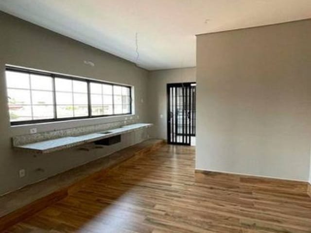Casa com 850m² 6 quartos e 7 banheiros, à venda, no bairro Ribeirão do Lipa em Cuiabá