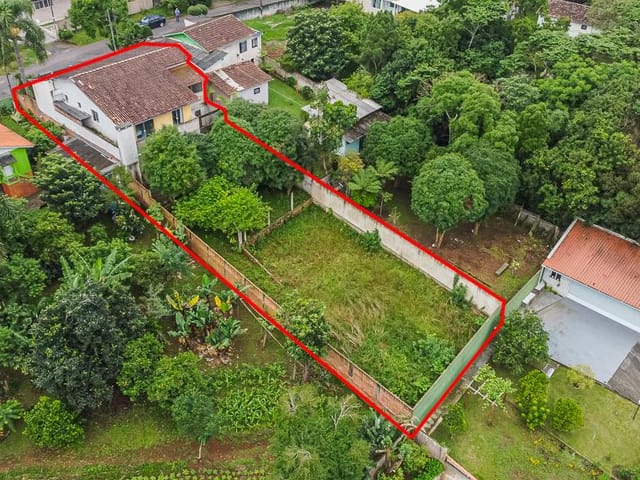 Casa com 625m² 3 quartos e 1 banheiro, à venda, no bairro Campo Comprido em Curitiba