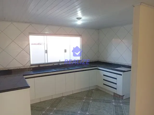 Casa 2 quartos e 2 banheiros, à venda, no bairro Conjunto Habitacional Engenheiro Francisco Blasi em Botucatu