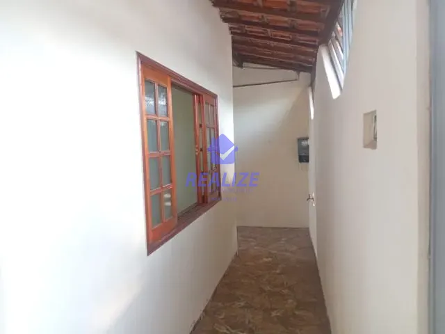 Casa 2 quartos e 2 banheiros, à venda, no bairro Conjunto Habitacional Engenheiro Francisco Blasi em Botucatu