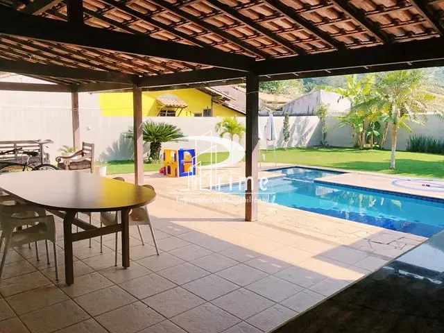 Casa com 620m² 3 quartos e 3 banheiros, à venda, no bairro Recanto de Itaipuaçu em Maricá