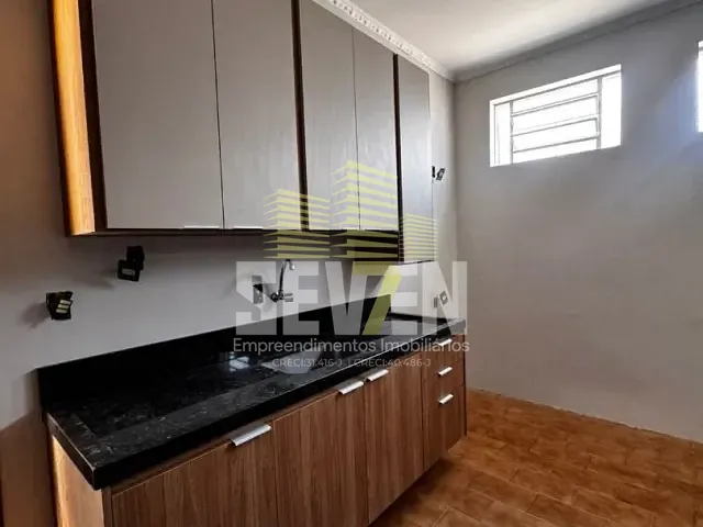 Casa com 197m² 3 quartos e 2 banheiros, à venda, no bairro Parque Alto Sumaré em Bauru