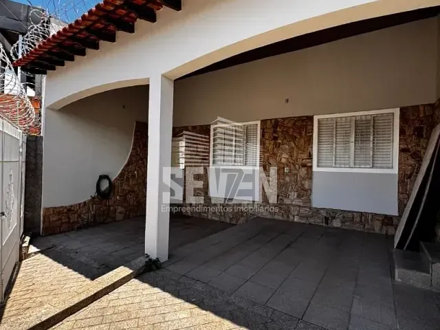 Casa com 197m² 3 quartos e 2 banheiros, à venda, no bairro Parque Alto Sumaré em Bauru