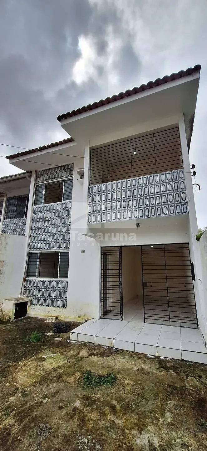Casa, 3 quartos, 168 m² - Foto 2
