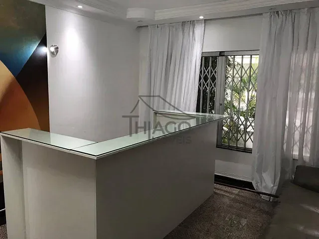 Sobrado com 241m², para alugar, no bairro Vila Gomes Cardim em São Paulo