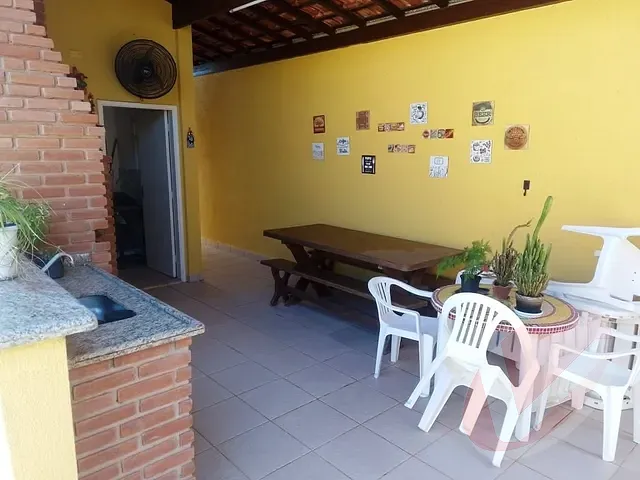 Casa com 405m² 4 quartos e 4 banheiros, à venda, no bairro Solemar em Praia Grande