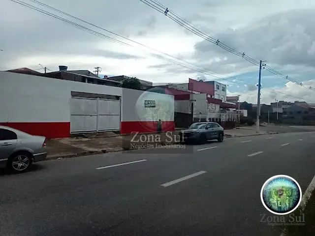 Casa com 220m² 5 quartos e 3 banheiros, à venda, no bairro Jardim Antonio Rodrigues e Rod em Votorantim