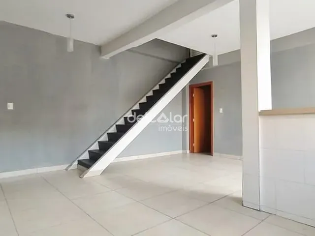 Casa com 360m² 2 quartos e 2 banheiros, à venda, no bairro Vila Cloris em Belo Horizonte