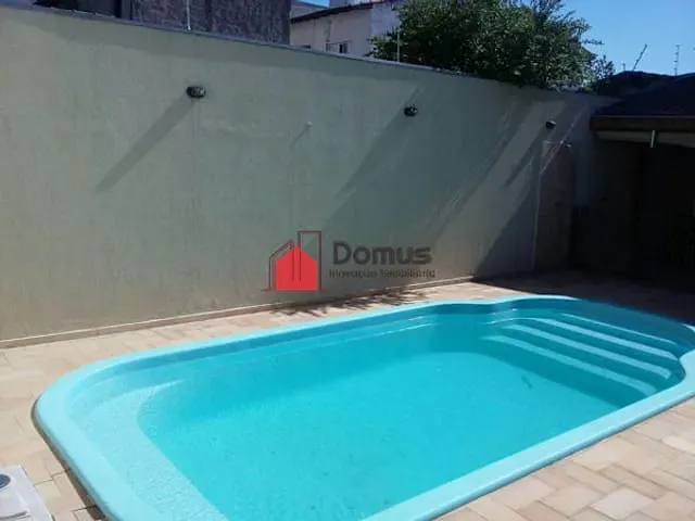 Casa com 300m², à venda, no bairro São Benedito em Pindamonhangaba