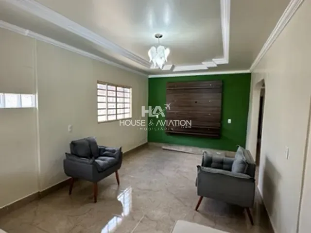 Casa com 300m² 4 quartos e 2 banheiros, à venda, no bairro Residencial Portinari em Goiânia
