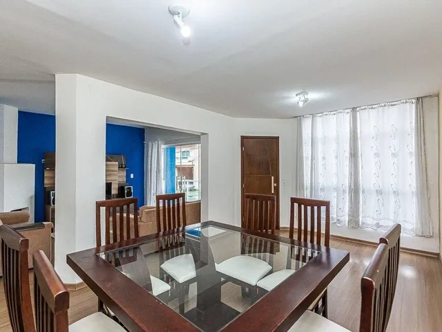 Casa com 223m² 3 quartos e 3 banheiros, à venda, no bairro Santa Cândida em Curitiba