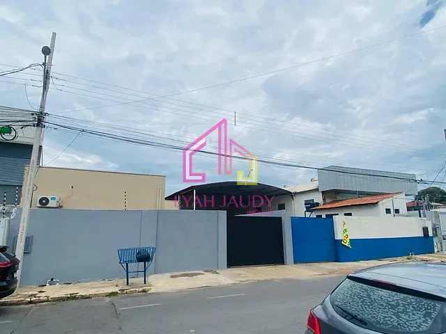 Casa com 250m² 3 quartos e 3 banheiros, para alugar, no bairro Pico do Amor em Cuiabá