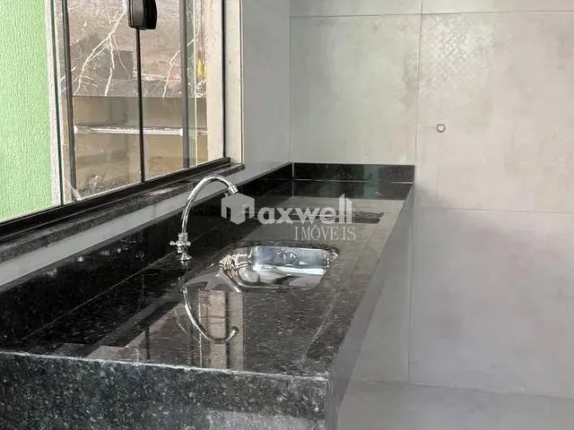Casa 3 quartos e 2 banheiros, à venda, no bairro Parque Ibirapuera em Aparecida de Goiânia