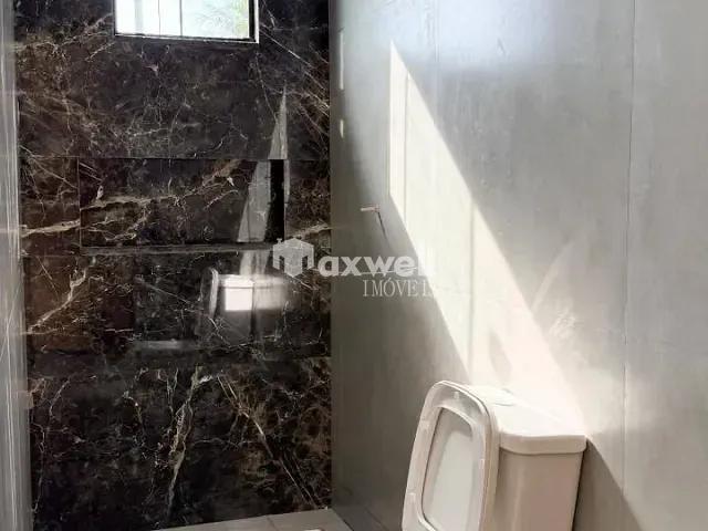 Casa 3 quartos e 2 banheiros, à venda, no bairro Parque Ibirapuera em Aparecida de Goiânia
