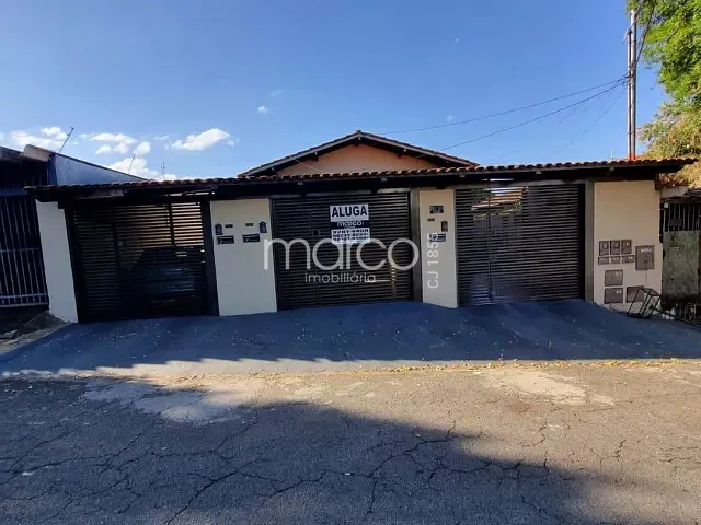Casa 2 quartos e 1 banheiro, para alugar, no bairro Setor dos Funcionários em Goiânia