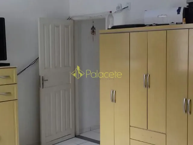 Casa com 125m² 4 quartos e 2 banheiros, à venda, no bairro Centro em Aparecida