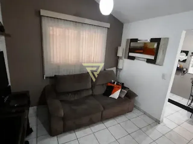 Casa com 200m² 2 quartos e 2 banheiros, à venda, no bairro Jardim Paiva em Ribeirão Preto
