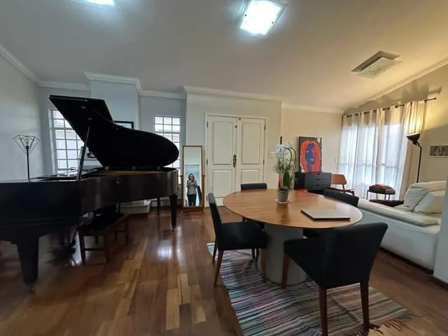 Casa com 260m² 4 quartos e 3 banheiros, à venda, no bairro Bosque da Saúde em São Paulo