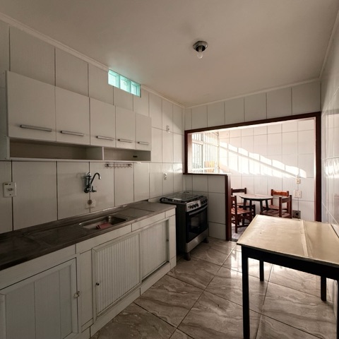 Casa com 1800m² 2 quartos e 2 banheiros, à venda, no bairro Braga em Cabo Frio
