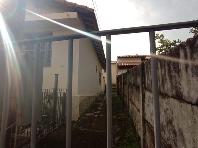 Casa com 300m² 2 quartos e 1 banheiro, à venda, no bairro Vila Valentin em São João da Boa Vista