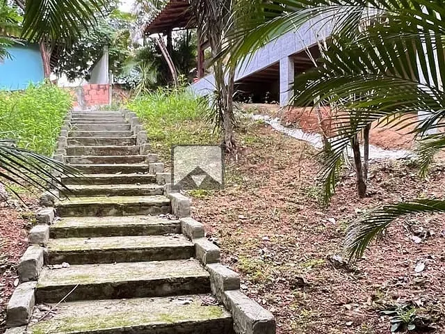 Casa 3 quartos e 2 banheiros, à venda, no bairro Itaipu em Niterói