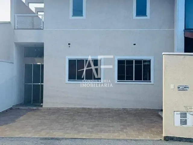 Casa com 225m² 3 quartos e 3 banheiros, à venda ou para alugar, no bairro Parque Esperança em Taubaté
