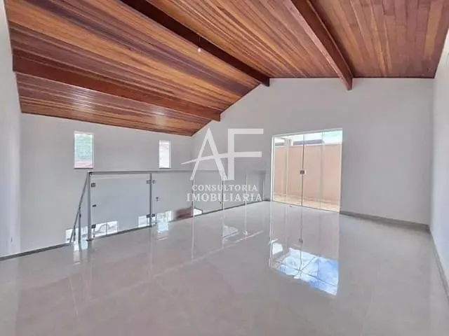 Casa com 225m² 3 quartos e 3 banheiros, à venda ou para alugar, no bairro Parque Esperança em Taubaté