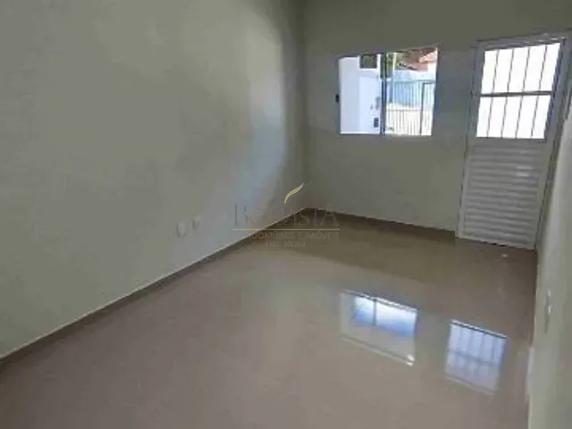 Casa com 86m² 2 quartos e 3 banheiros, à venda, no bairro Aparecida em Bragança Paulista