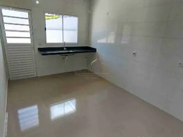 Casa com 86m² 2 quartos e 3 banheiros, à venda, no bairro Aparecida em Bragança Paulista