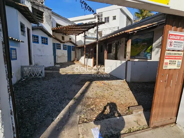 Casa com 268m², para alugar, no bairro Itapoã em Belo Horizonte