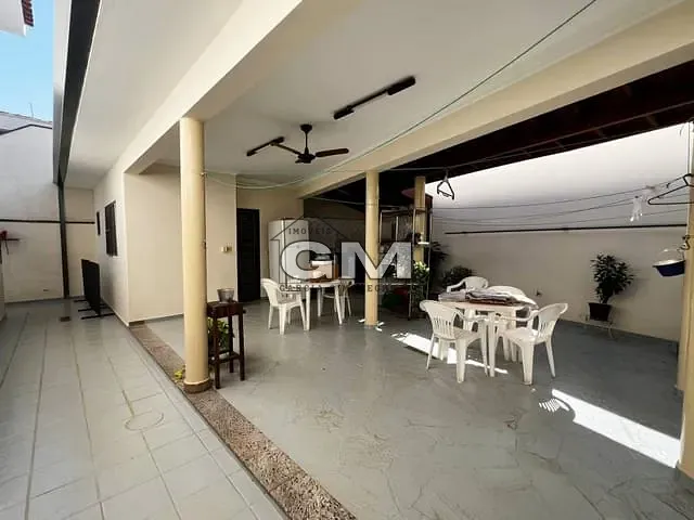 Casa com 392m² 4 quartos e 2 banheiros, à venda, no bairro Ribeirânia em Ribeirão Preto
