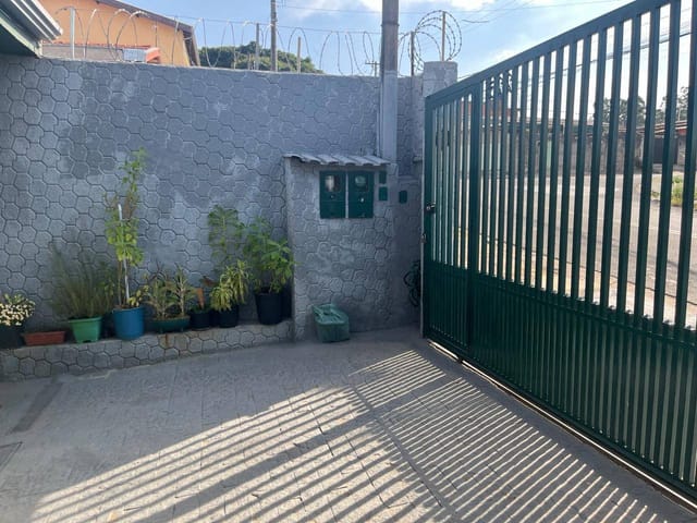 Casa com 250m² 4 quartos e 2 banheiros, à venda, no bairro Jardim Nova Esperança em Campinas