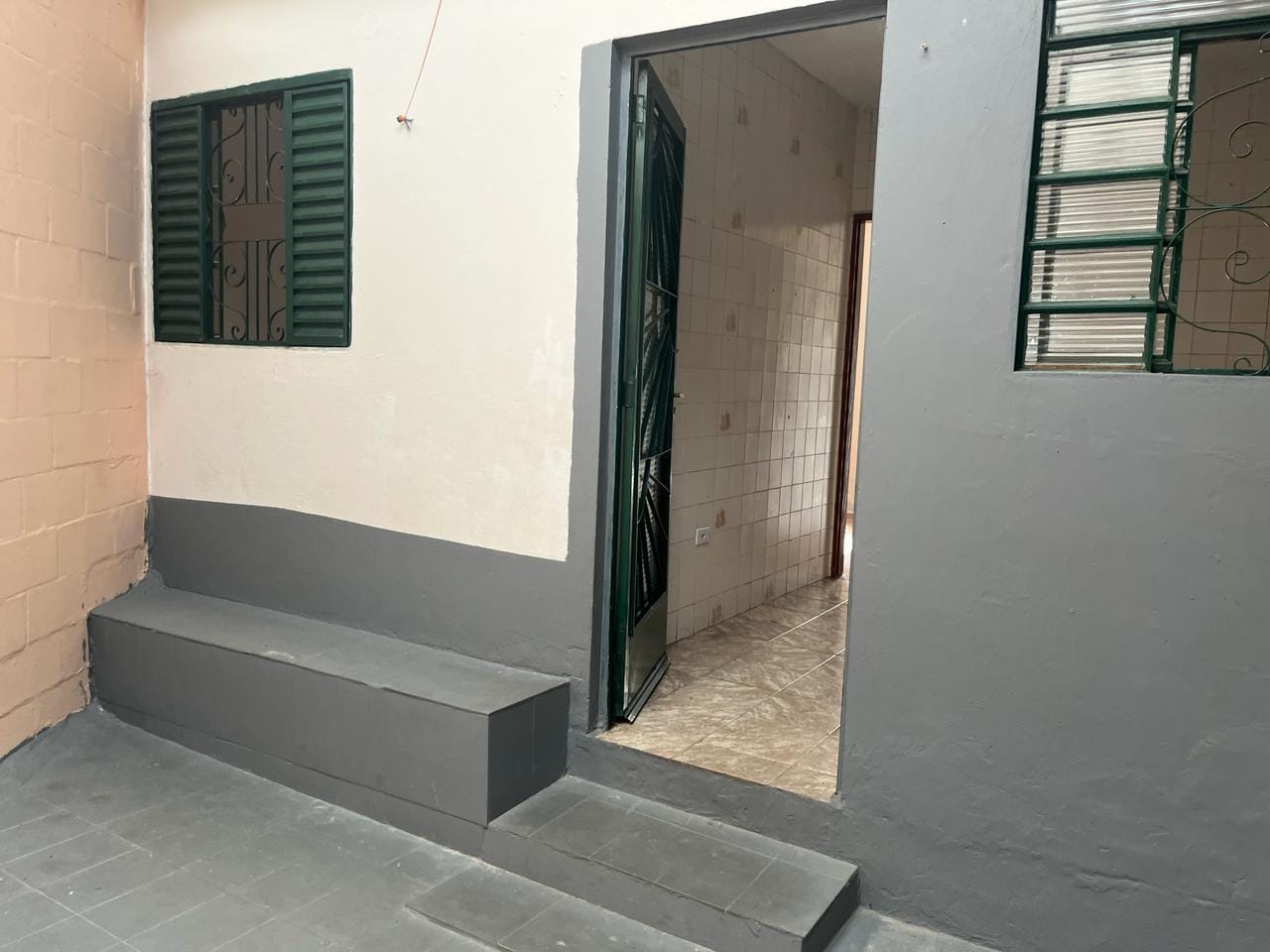 Casa à venda com 4 quartos, 200m² - Foto 3