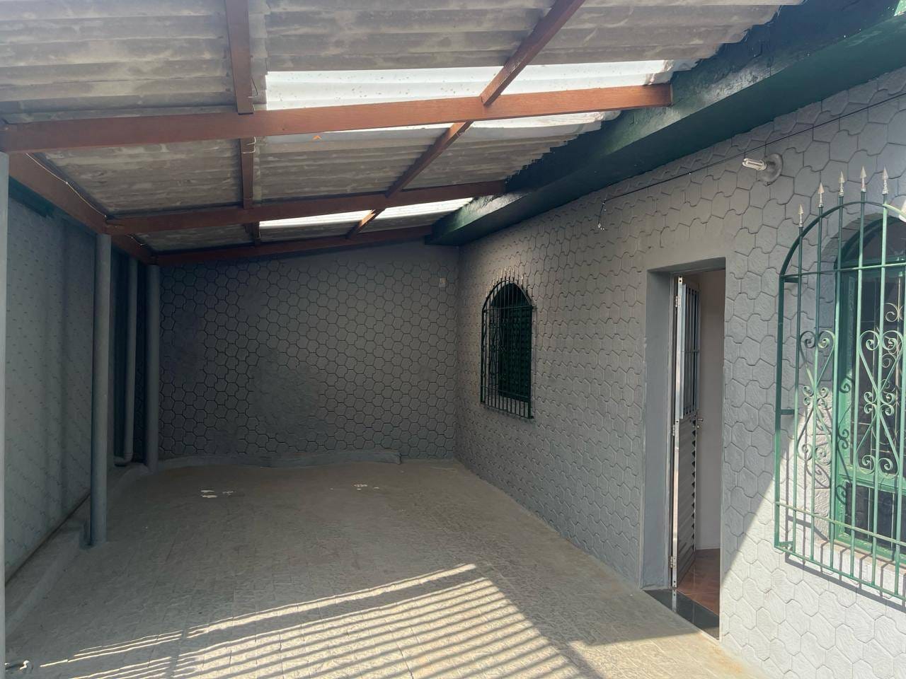 Casa à venda com 4 quartos, 200m² - Foto 15