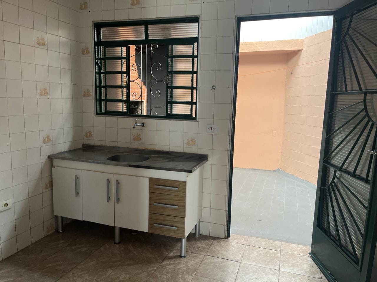 Casa à venda com 4 quartos, 200m² - Foto 38