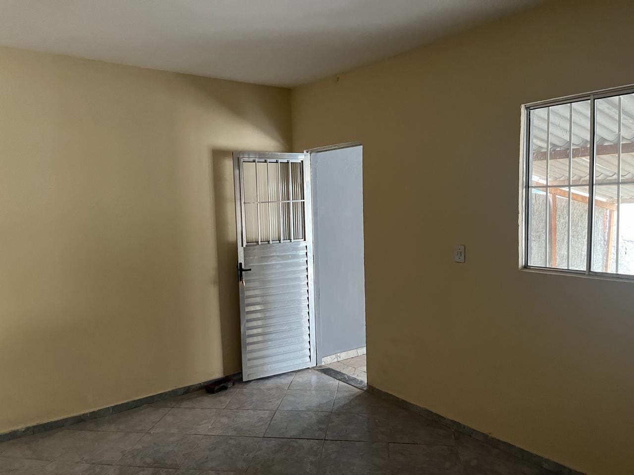 Casa à venda com 4 quartos, 200m² - Foto 41