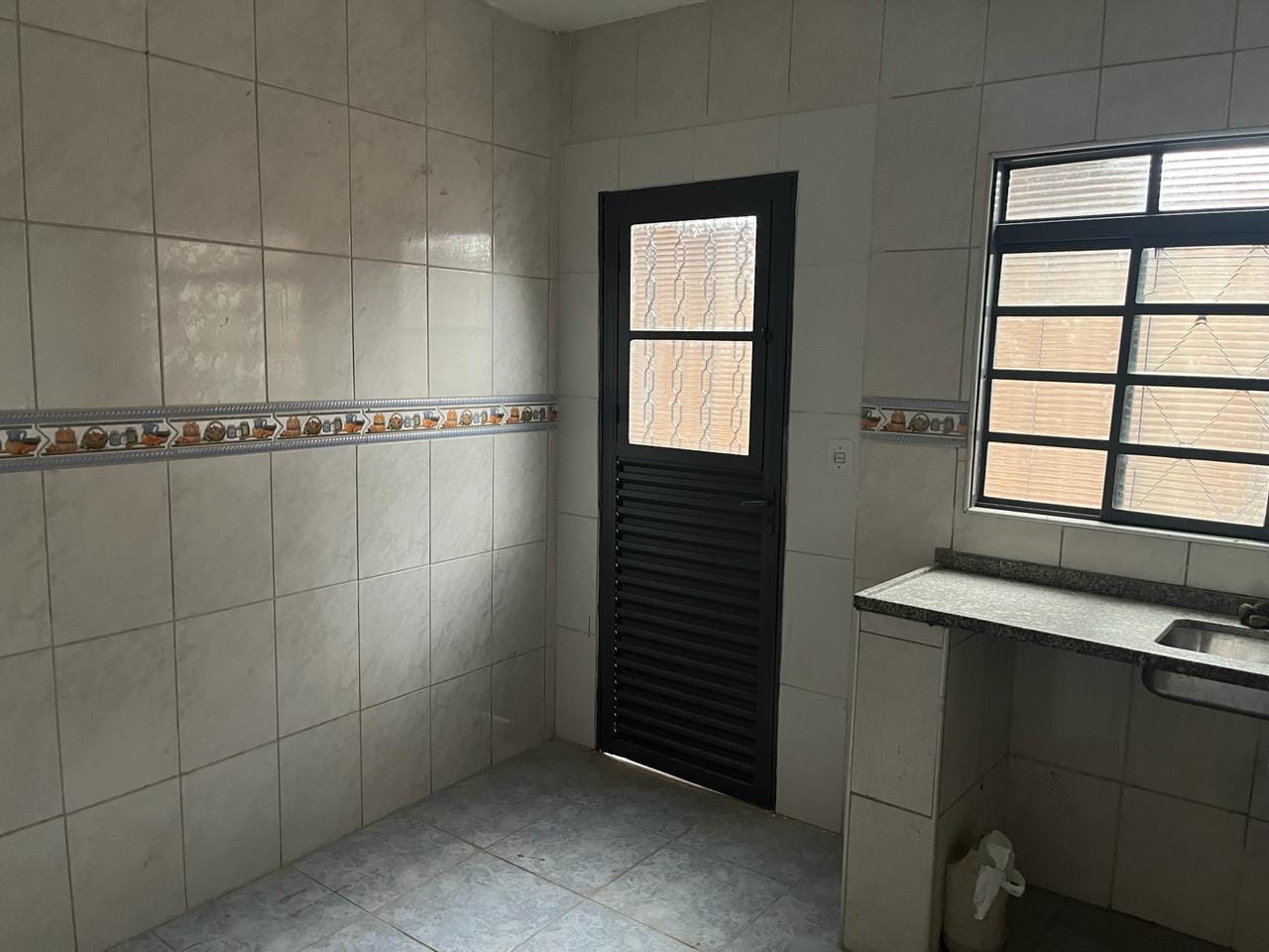 Casa à venda com 4 quartos, 200m² - Foto 48