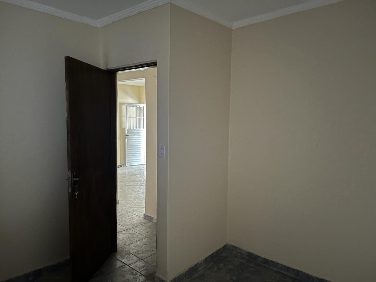 Casa à venda com 4 quartos, 200m² - Foto 11