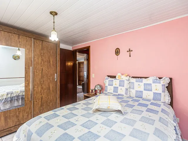 Casa com 600m² 3 quartos e 3 banheiros, à venda, no bairro Mossunguê em Curitiba