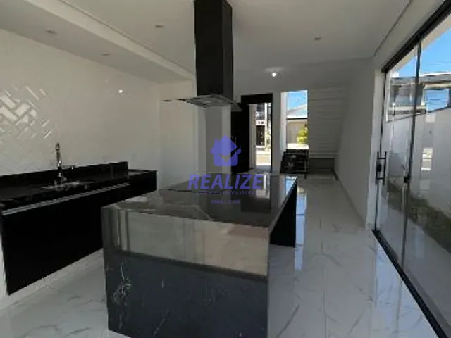Casa com 250m² 3 quartos e 3 banheiros, à venda, no bairro Reserva Central Parque  em Rodovia Gastão Dal Farra